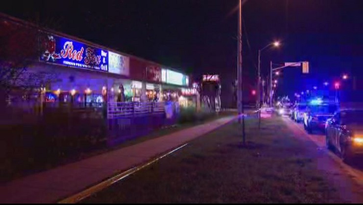 Man injured in robbery, boards TTC bus in Scarborough.
