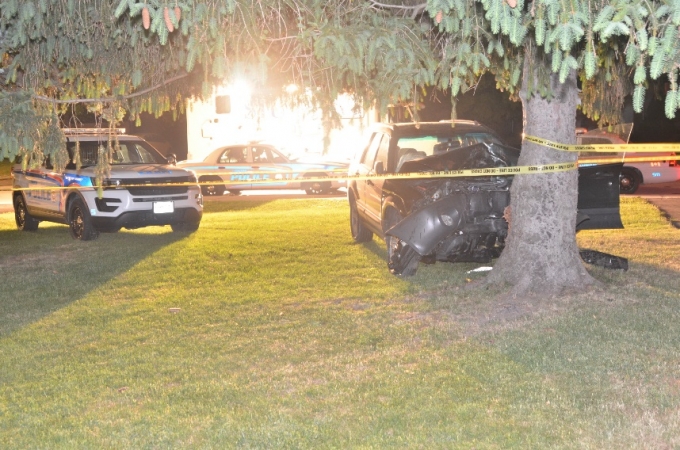 The SIU says two police vehicles were involved in the pursuit. 