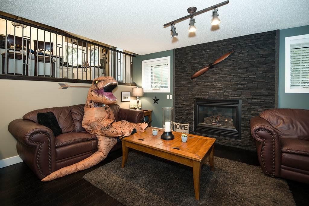 Real-estate agent Erin Hettle had a person wear an orange T. Rex costume in photos of a St. Albert home that had been listed for months as a way to increase interest in the four-bedroom split level.