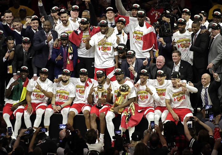 The Toronto Raptors win the NBA Changemaker of the Year Award - Raptors HQ