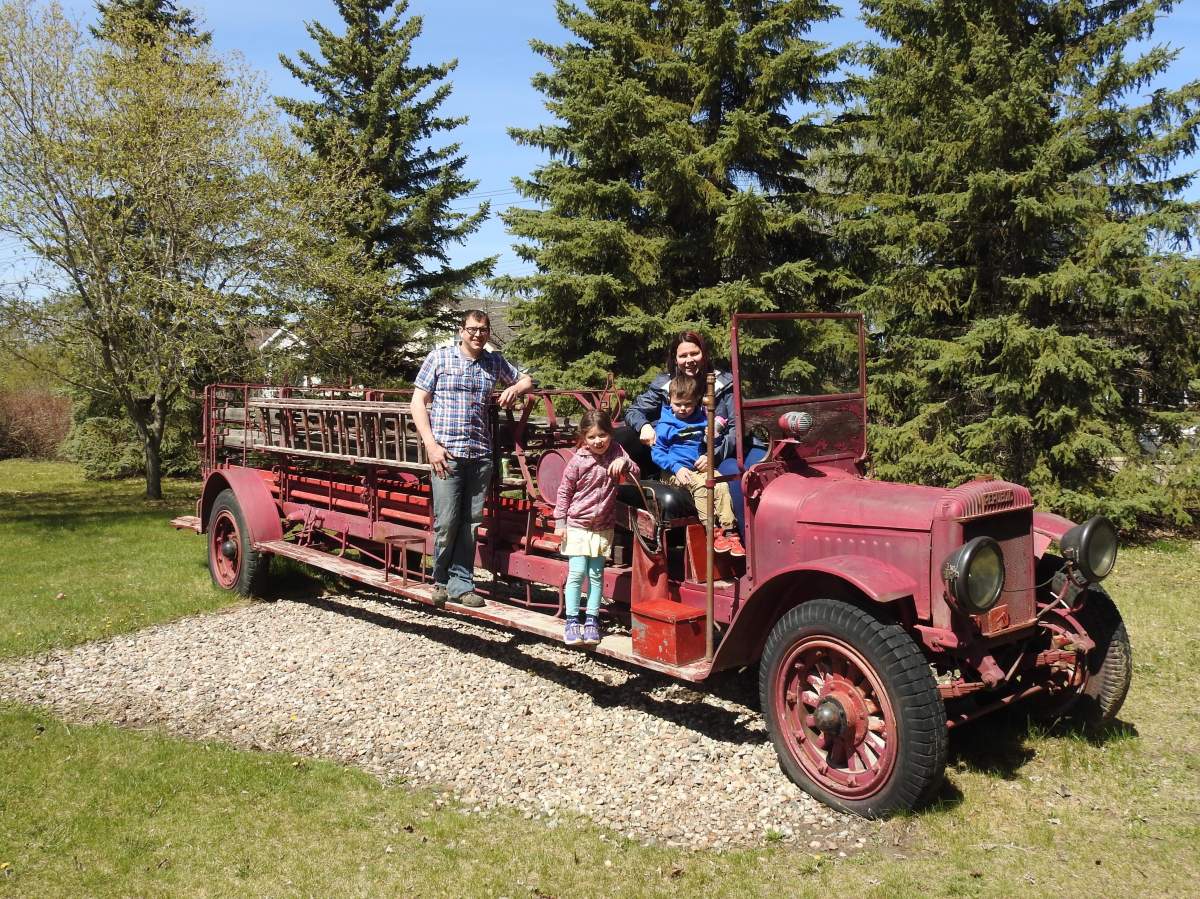 Mills family on their visit to Vermilion. – Stephen Mills.