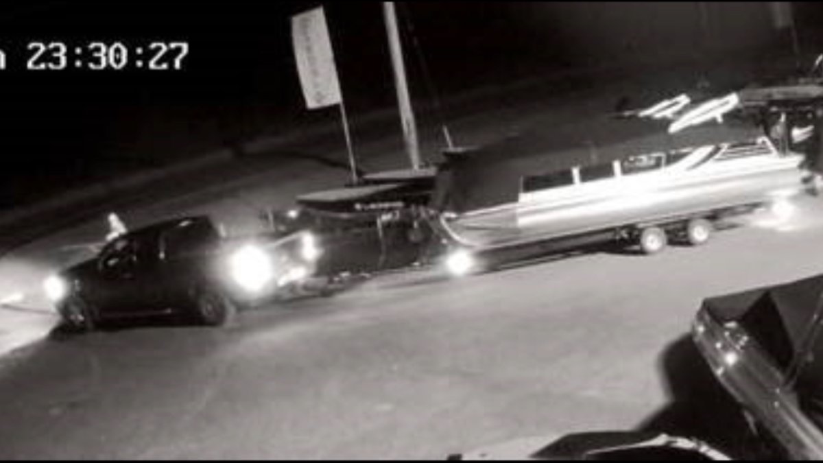 OPP are looking for the people they say stole boats at a marina and boat dealership in Inverary, Ont.