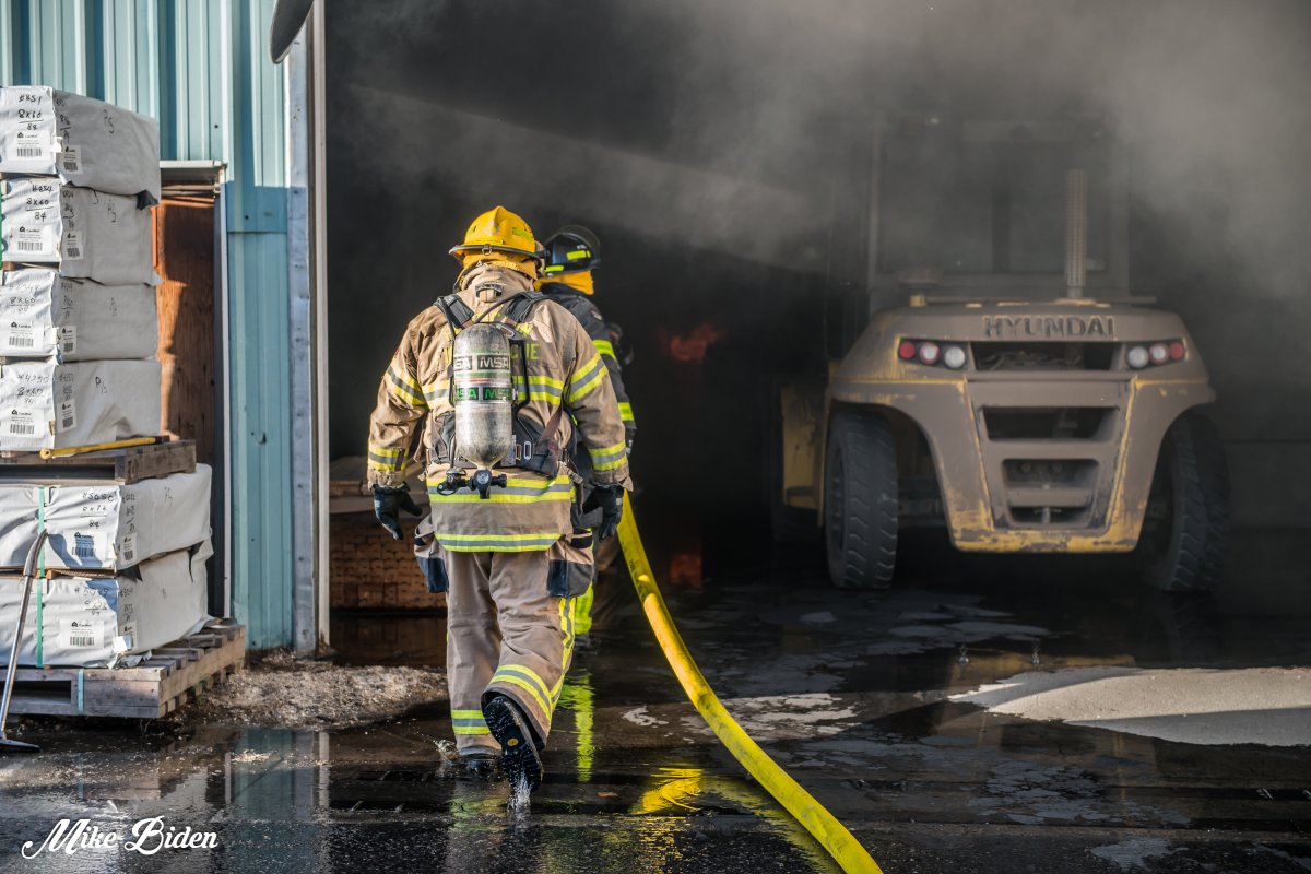 Forklift catches fire in Penticton Okanagan Globalnews.ca
