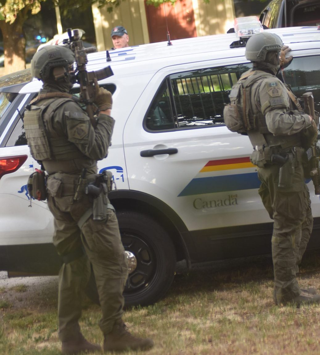The Southeast District Emergency Response team has arrived at an armed standoff in Kelowna.