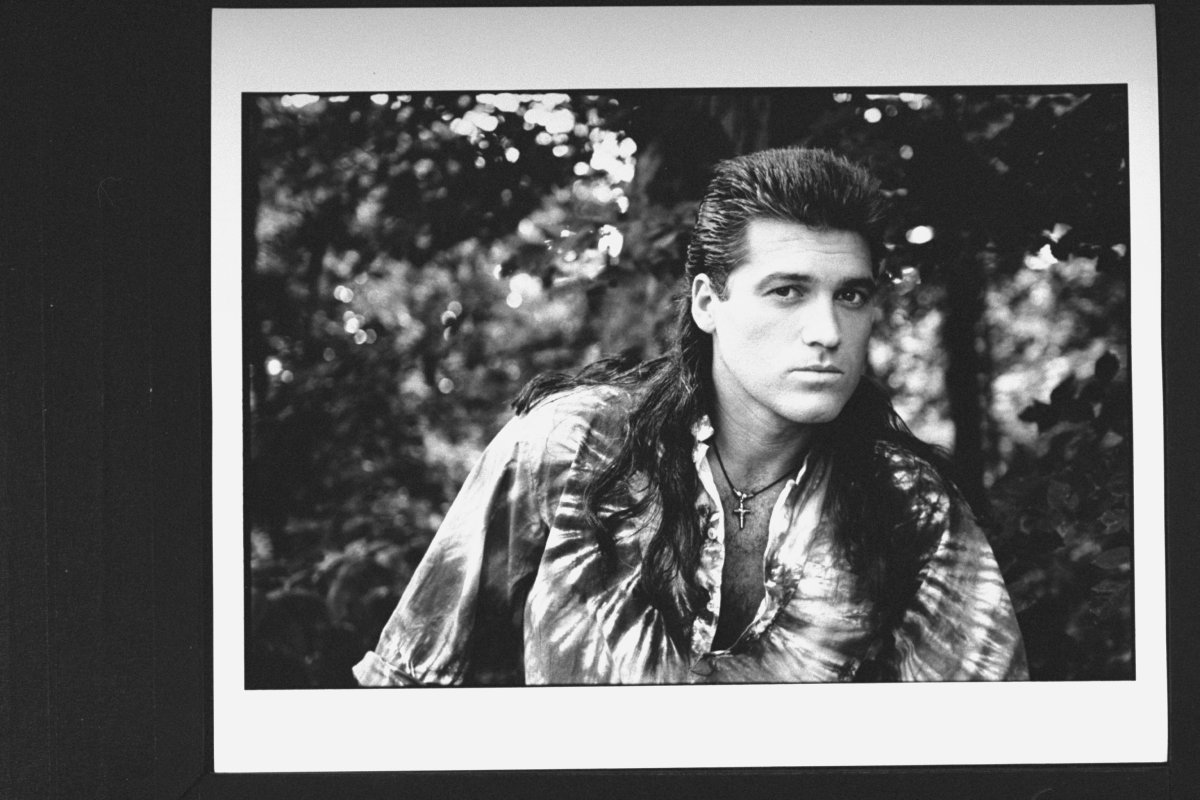 C/W singer Billy Ray Cyrus at home.  (Photo by Will And Deni Mcintyre/The LIFE Images Collection via Getty Images/Getty Images).