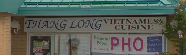 Alberta Health Services is issuing a warning after a food handler at Airdrie restaurant Thang Long Vietnamese Cuisine had hepatitis A.