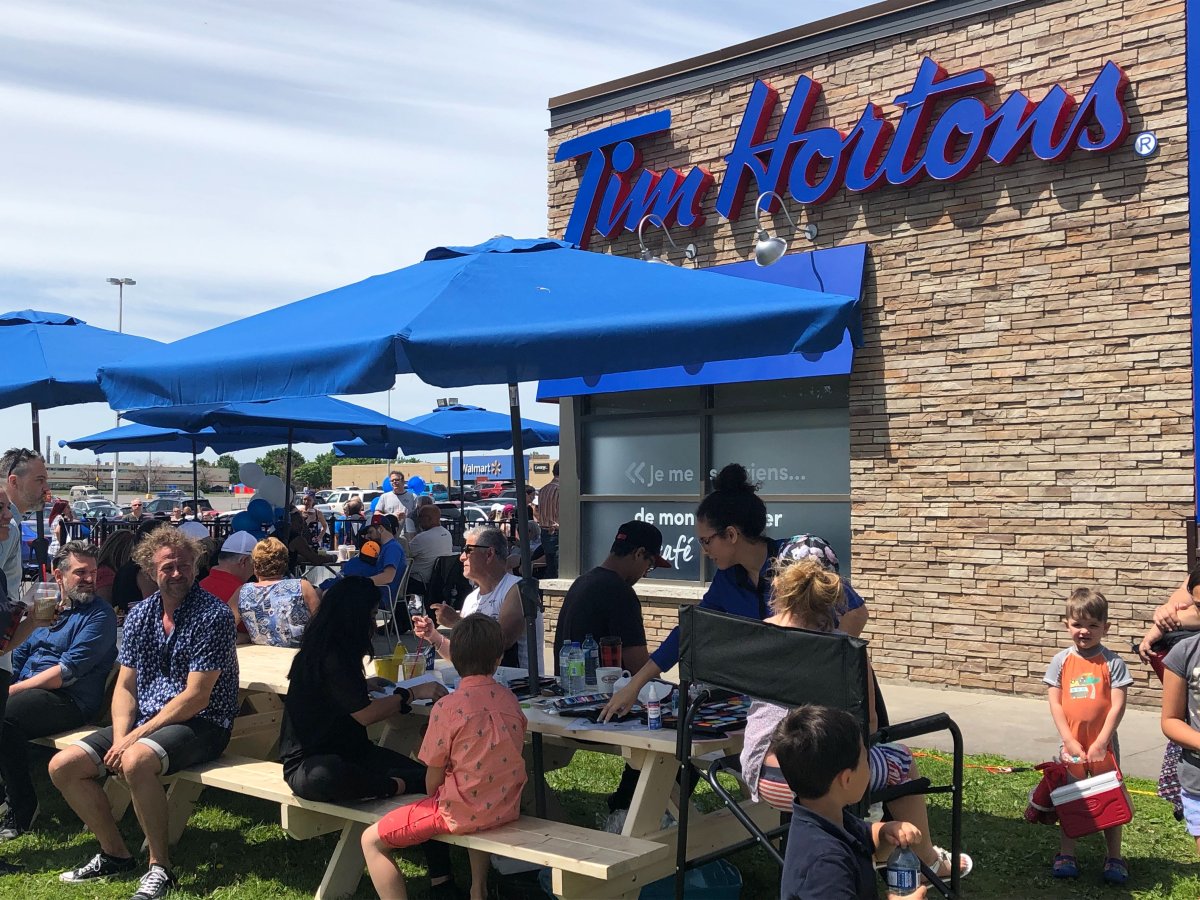 East-end Montreal Tim Hortons goes blue to celebrate Fête nationale -  Montreal