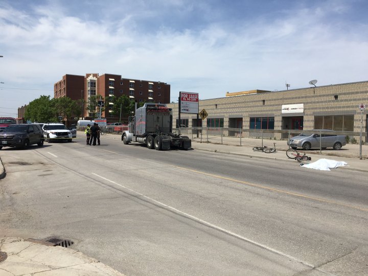 Cyclist dead after collision on Higgins Avenue - Winnipeg | Globalnews.ca