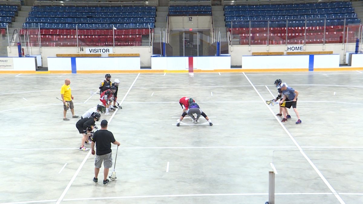 It's early in the season, but things are already falling into place for the Kingston Krossfire midget lacrosse team.