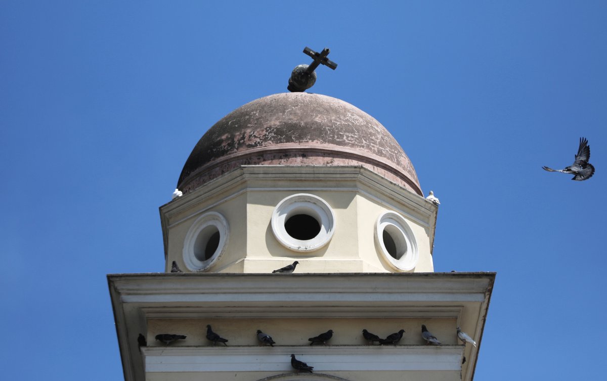 Damage is seen on the bell tower of Church of the Pantanassa at the Monastiraki Square following an earthquake in Athens, Greece, July 19, 2019.  