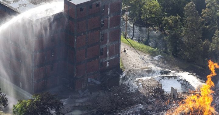 Jim Beam fire destroys 45,000 barrels, releases bourbon into Kentucky ...