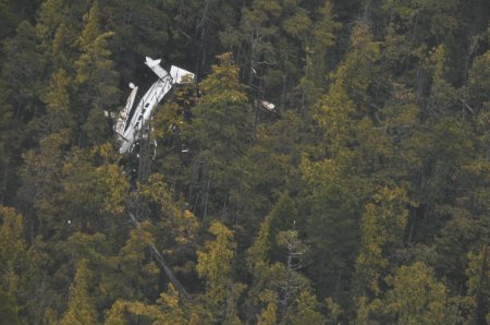 plane float globalnews survivors investigators fatal recover