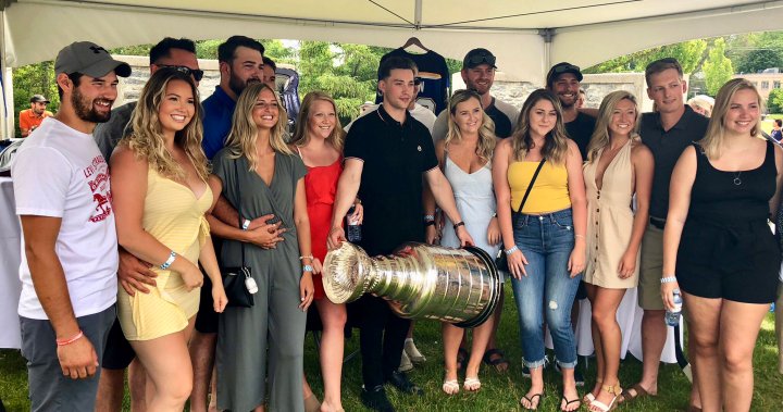 Vince Dunn Shares Trading Cards and the Stanley Cup with Sick Kids in  Toronto