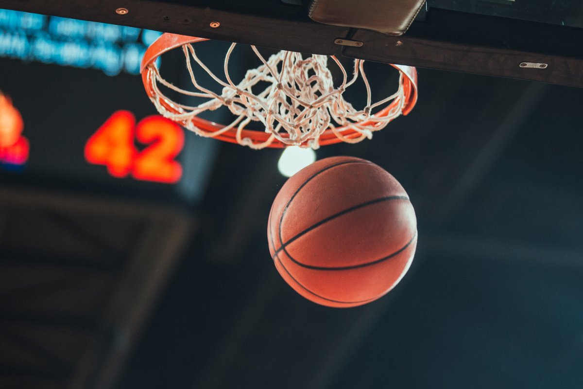 The Guelph Nighthawks fell 85-72 to the Fraser Valley Bandits on Thursday night in Abbotsford and lost again on Saturday to the Edmonton Stingers.