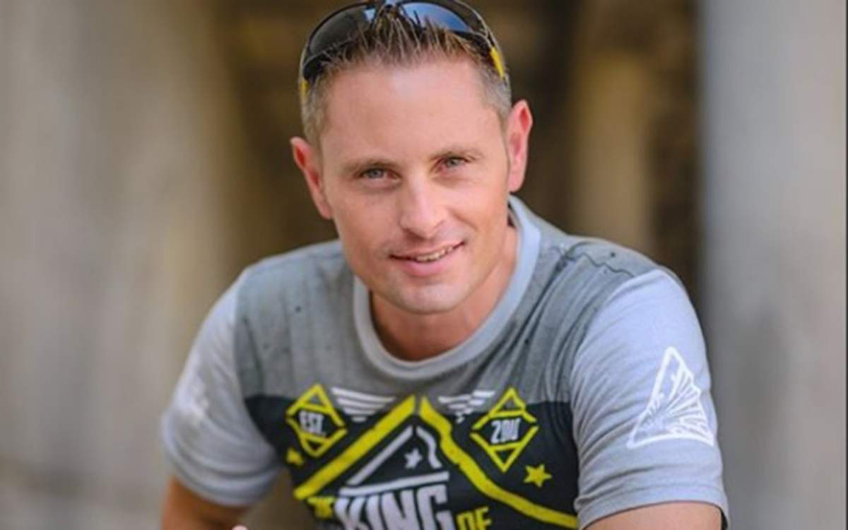 YouTube star Grant Thompson died in a paragliding accident.