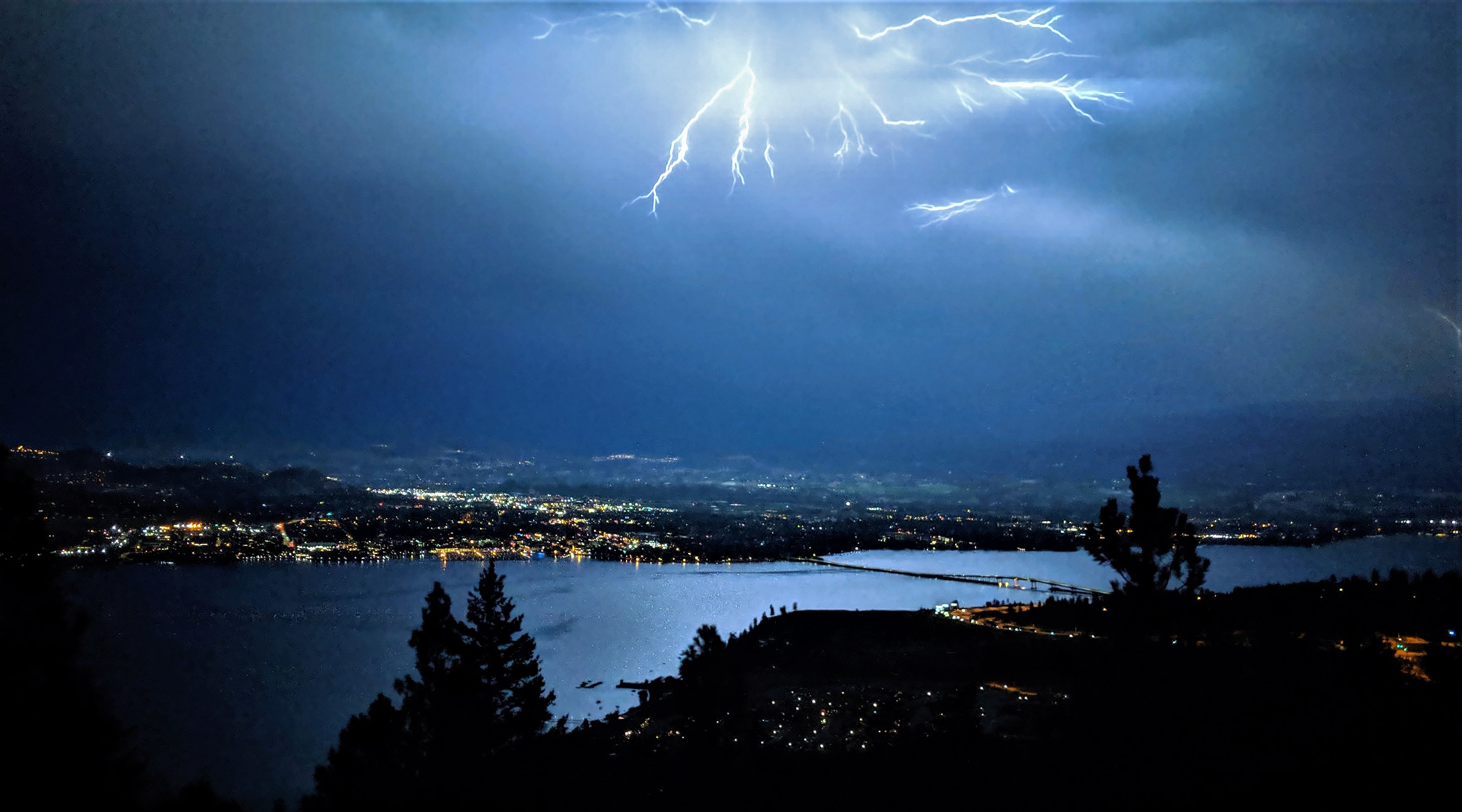 Severe thunderstorm watch issued for parts of Okanagan, Shuswap and
Thompson