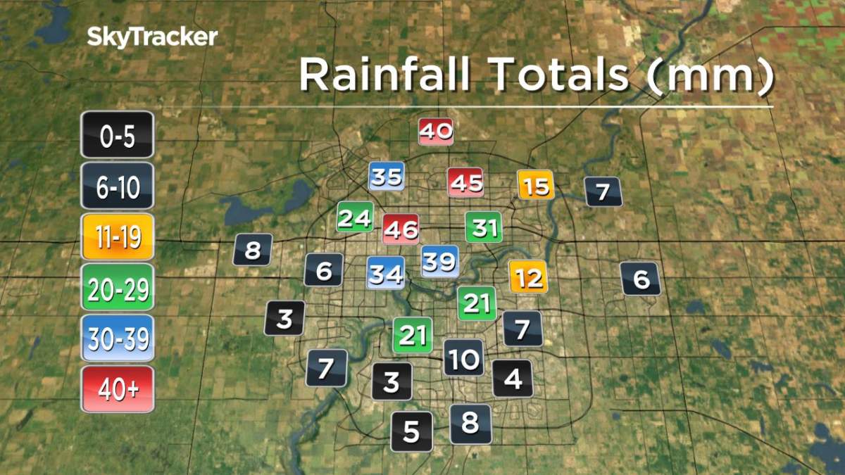 Sinkhole shuts down part of Yellowhead Trail after stormy weather floods Edmonton roads - image