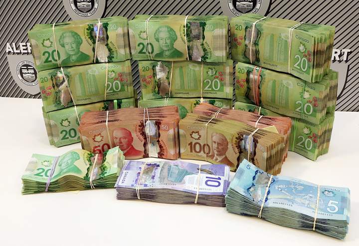 $560,000 worth of drugs and cash seized from 2 Edmonton homes: ALERT ...