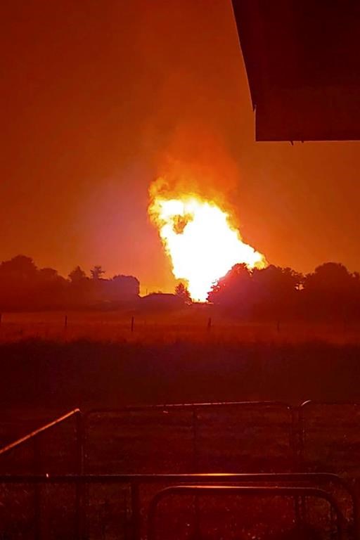A regional gas pipeline ruptured early Thursday in Kentucky, causing a massive explosion that killed one person, hospitalized five others, destroyed railroad tracks and forced the evacuation of a nearby mobile home park, authorities said.