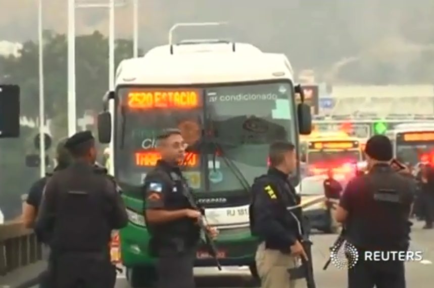 Brazilian police kill armed man who hijacked bus, held hostages - image