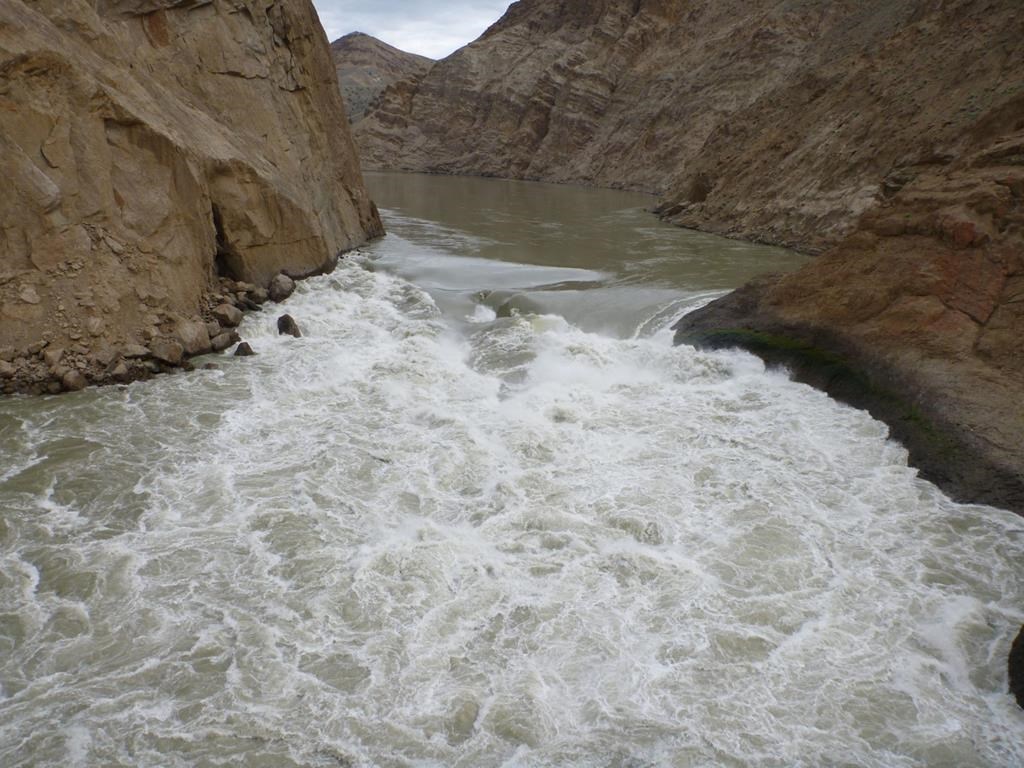 A slide in the Fraser River in B.C. that could block the salmon run is shown in a handout photo. Federal Fisheries Minister Jonathan Wilkinson says officials are working against the clock as they look for ways to clear a path for salmon that are blocked from spawning areas by a landslide on the Fraser River in British Columbia. MANDATORY CREDIT.