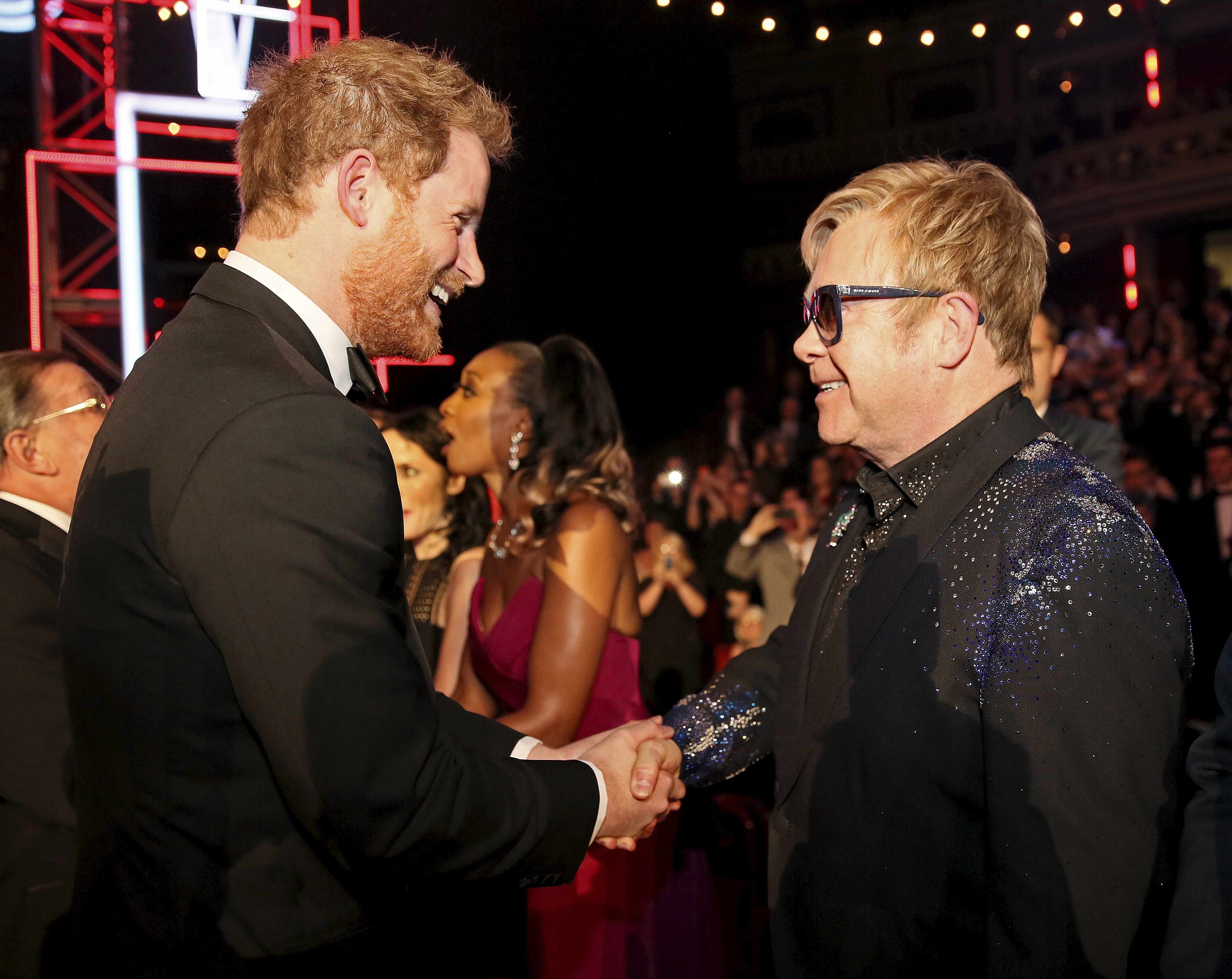 Prince Harry, Elton John sue main U.Ok. media group for ‘gross’ privateness breach – Nationwide