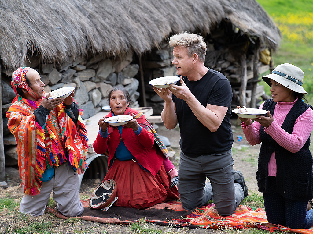 Gordon Ramsay and a local farming family dine together and enjoy Lawa de Chuno, a classic Peruvian dish made with local ingredients in Peru’s Sacred Valley.