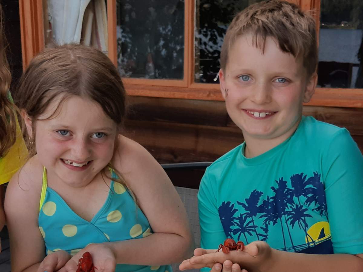 Mira, 10, and Jax, 8. Courtesy of Ragne Reid.