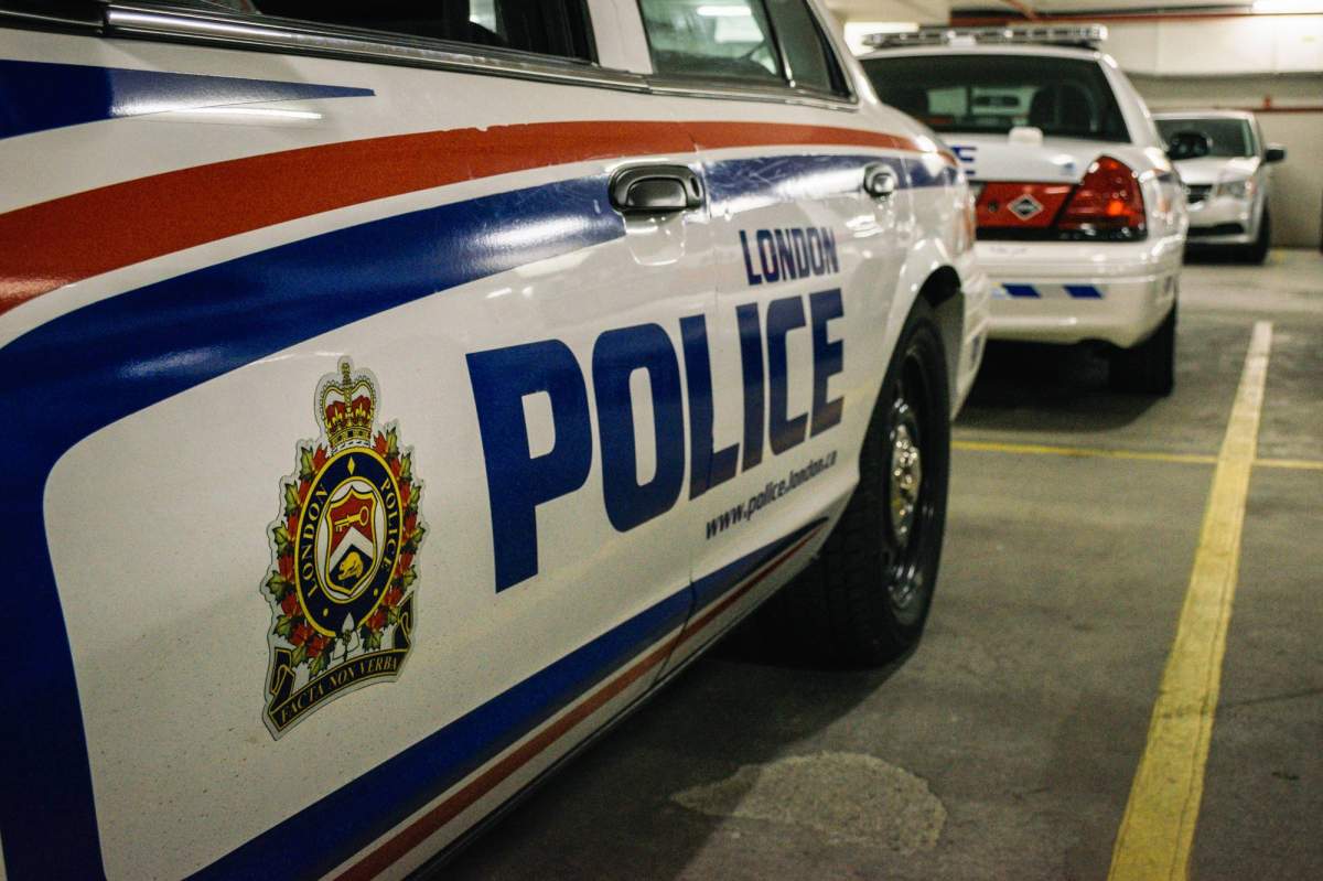 generic london police cruiser