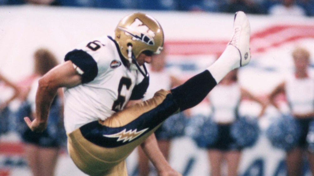Legendary Bombers punter Bob Cameron.