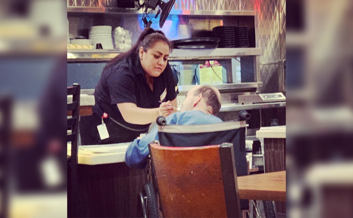 While eating at a Las Vegas Denny's, Cady Danell witnessed an act of kindness.