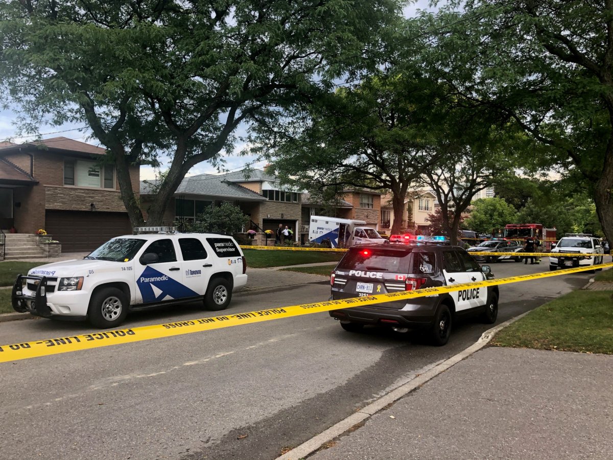 Officers responded to a call Saturday reporting a man had been shot inside a house at Rockford Road and Sunnycrest Road, a Toronto police spokesperson told Global News.