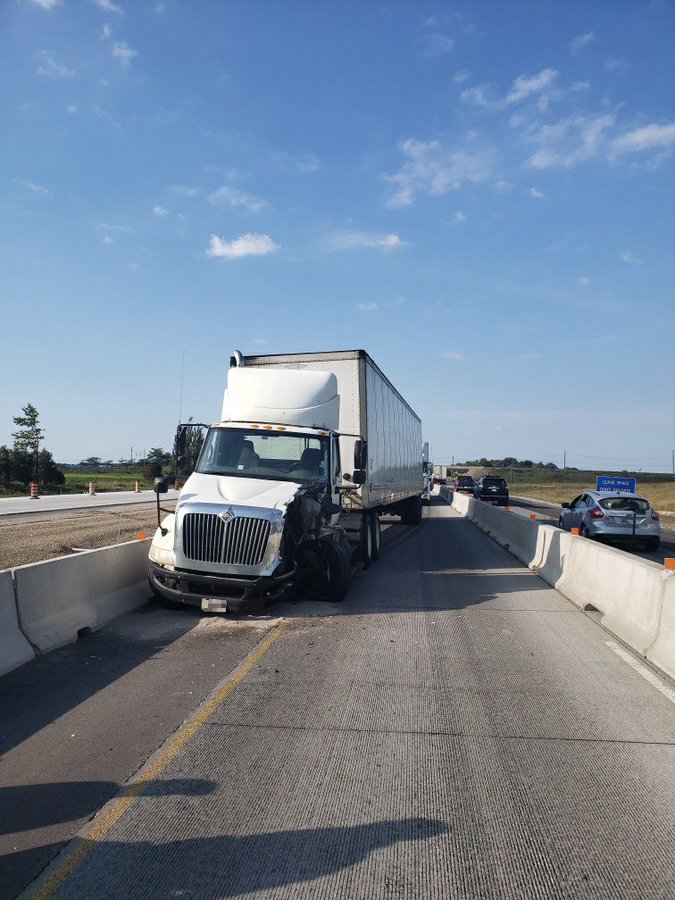 tractor-trailer crash on 401.