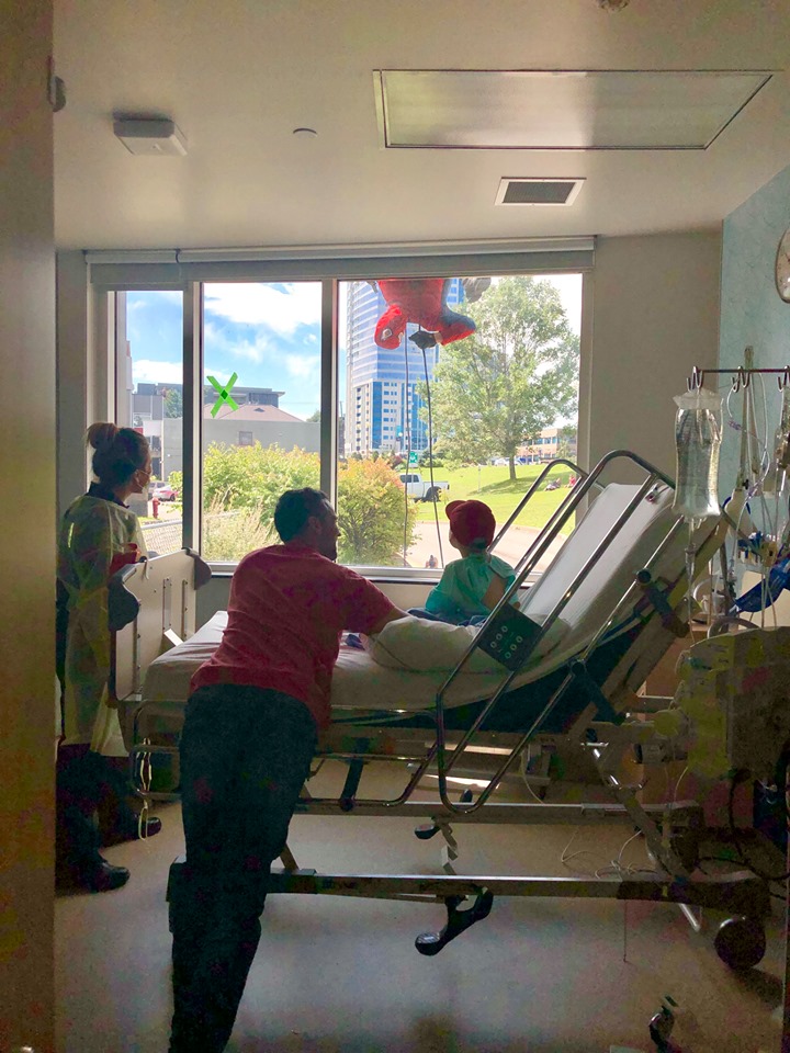 Patients at Quebec City children’s hospital get special superhero visit