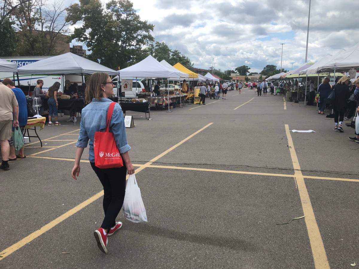 Karina Gould, Minister of Democratic Institutions and Burlington MP, at the local farmer’s market. (Rachel Browne/Global News)