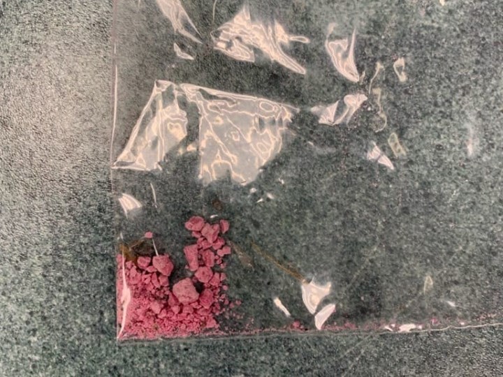 A photo of the unknown substance.