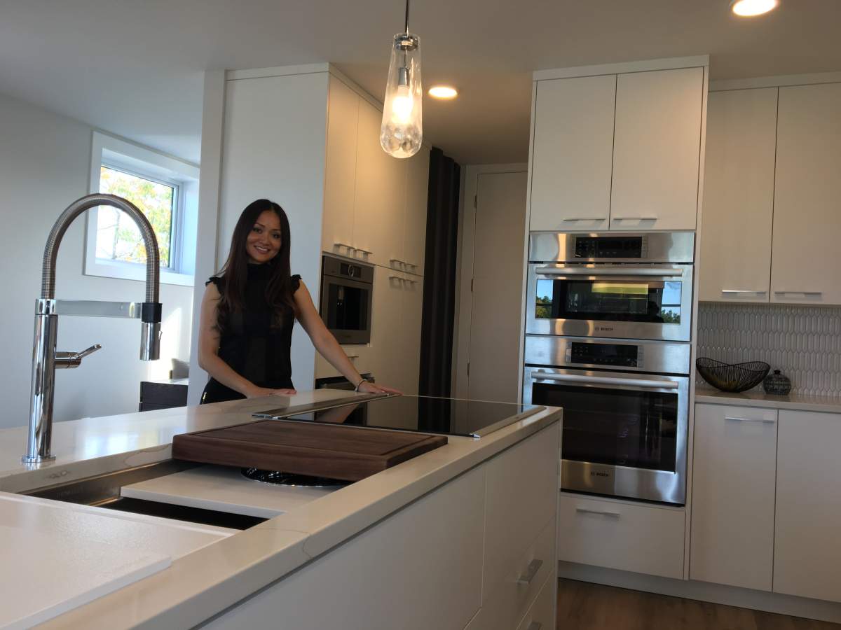 Homes by 3Leafs shows off new shipping container home in Rocky Ridge