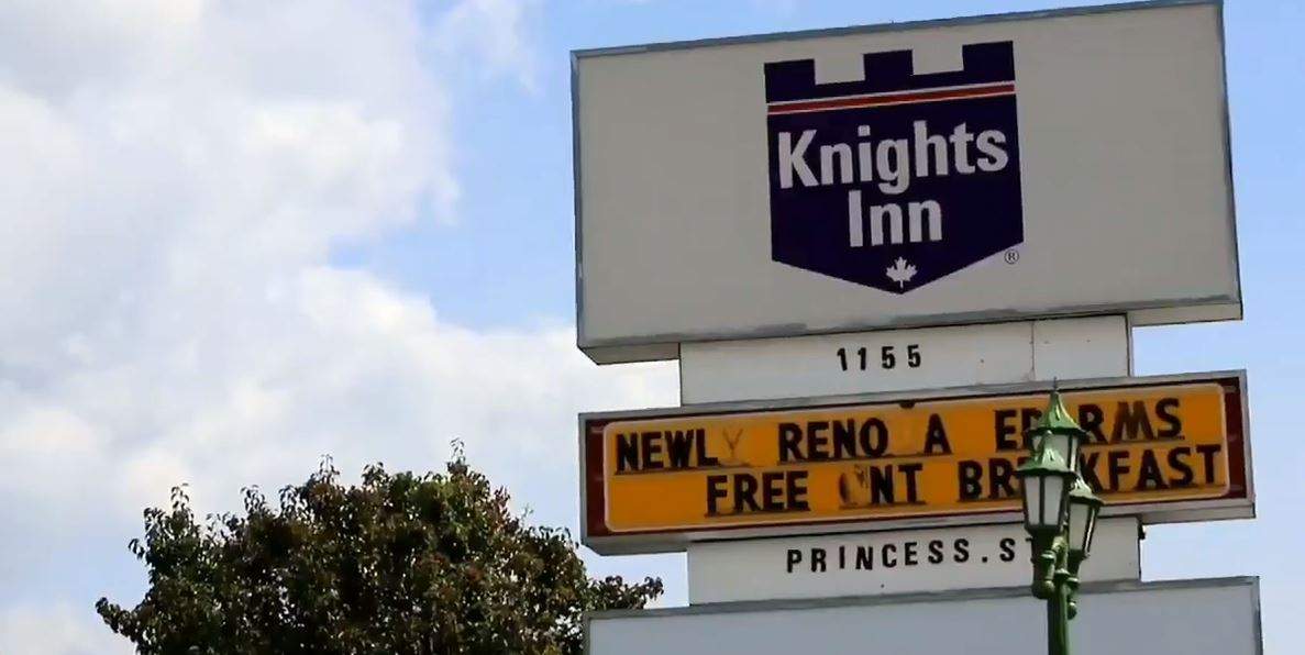 Kingston police are on scene at the Knights Inn where an alleged robbery has taken place.