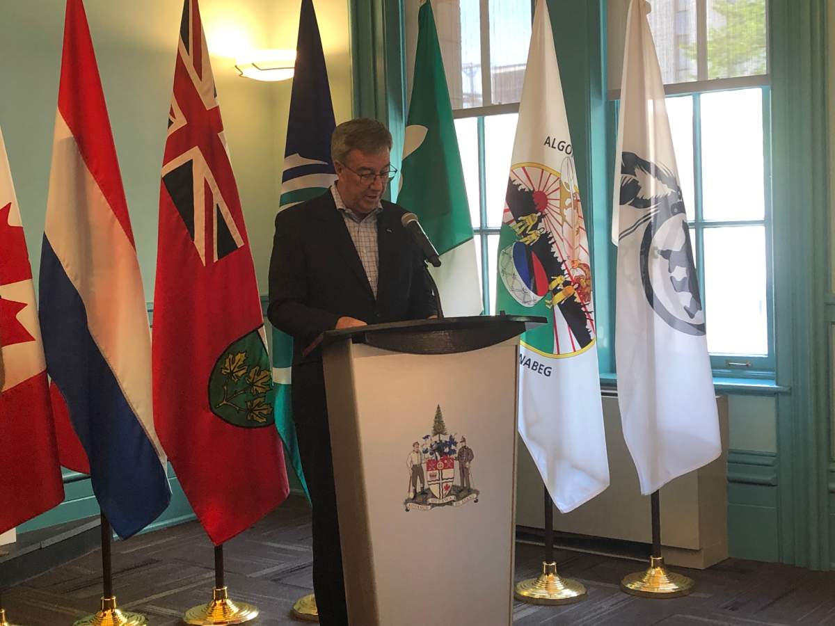 Mayor Jim Watson on Tuesday announced that a 20-member delegation of business and tourism leaders in Ottawa will depart on a five-day economic mission to the Netherlands on September 15.