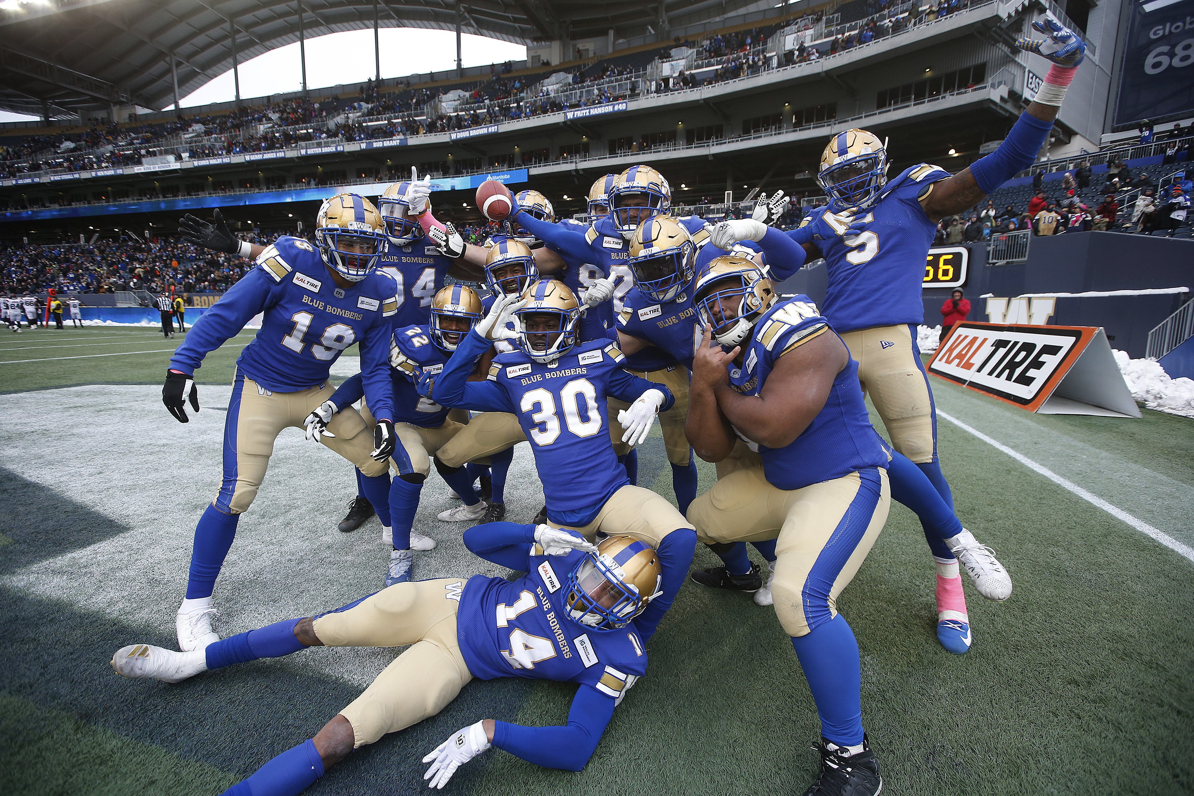 It's just so beautiful': Bombers DB marvels at Grey Cup ring as 1-year  anniversary nears - Winnipeg