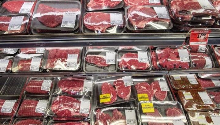 Saskatchewan could see an impact on prices and the variety of meat in grocery stores, after some Canadian meat processing plants deal with COVID-19 outbreaks.