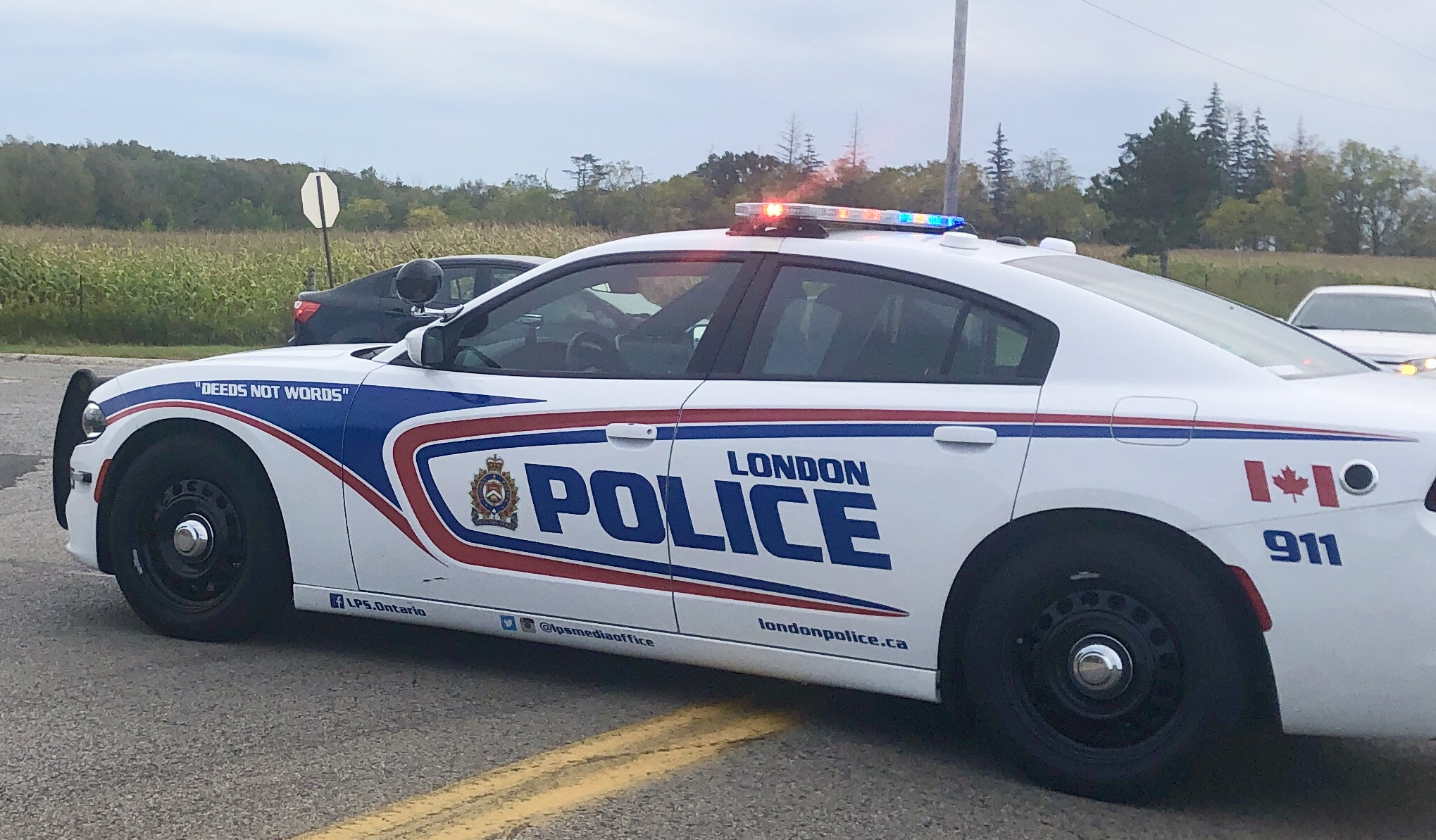 Лондон Онтарио полицията казва че мъж е изправен пред обвинение