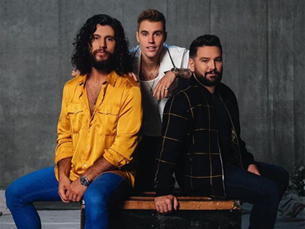 (L-R) Dan Smyers, Justin Bieber and Shay Mooney during a photoshoot for ‘10,000 Hours,’ the 2019 Dan + Shay single.