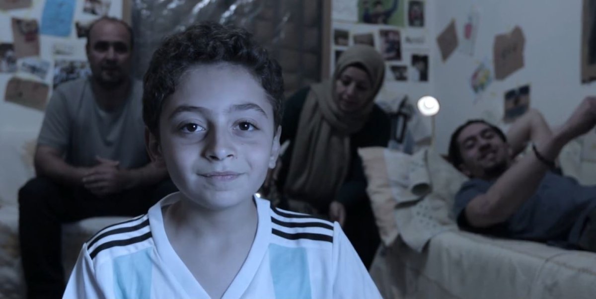 The film 'Live Broadcast' shows people in Syria trying to live a normal life in a war zone.
