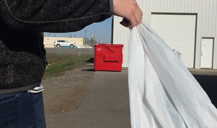 The City of Regina has put out a survey looking for resident feedback on ways to help reduce the use of single-use plastics. 