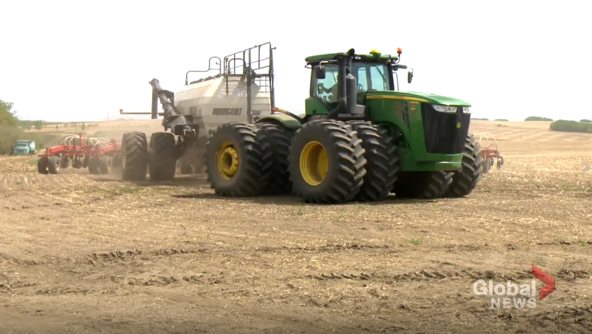 Manitoba farmers are starting to ramp up on seeding season after wet weather caused delays. 