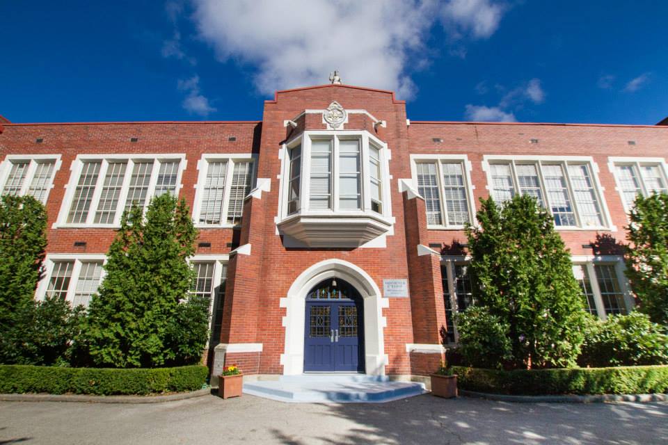 A teacher from independent school Vancouver College has been reprimanded for threatening to sue a student.