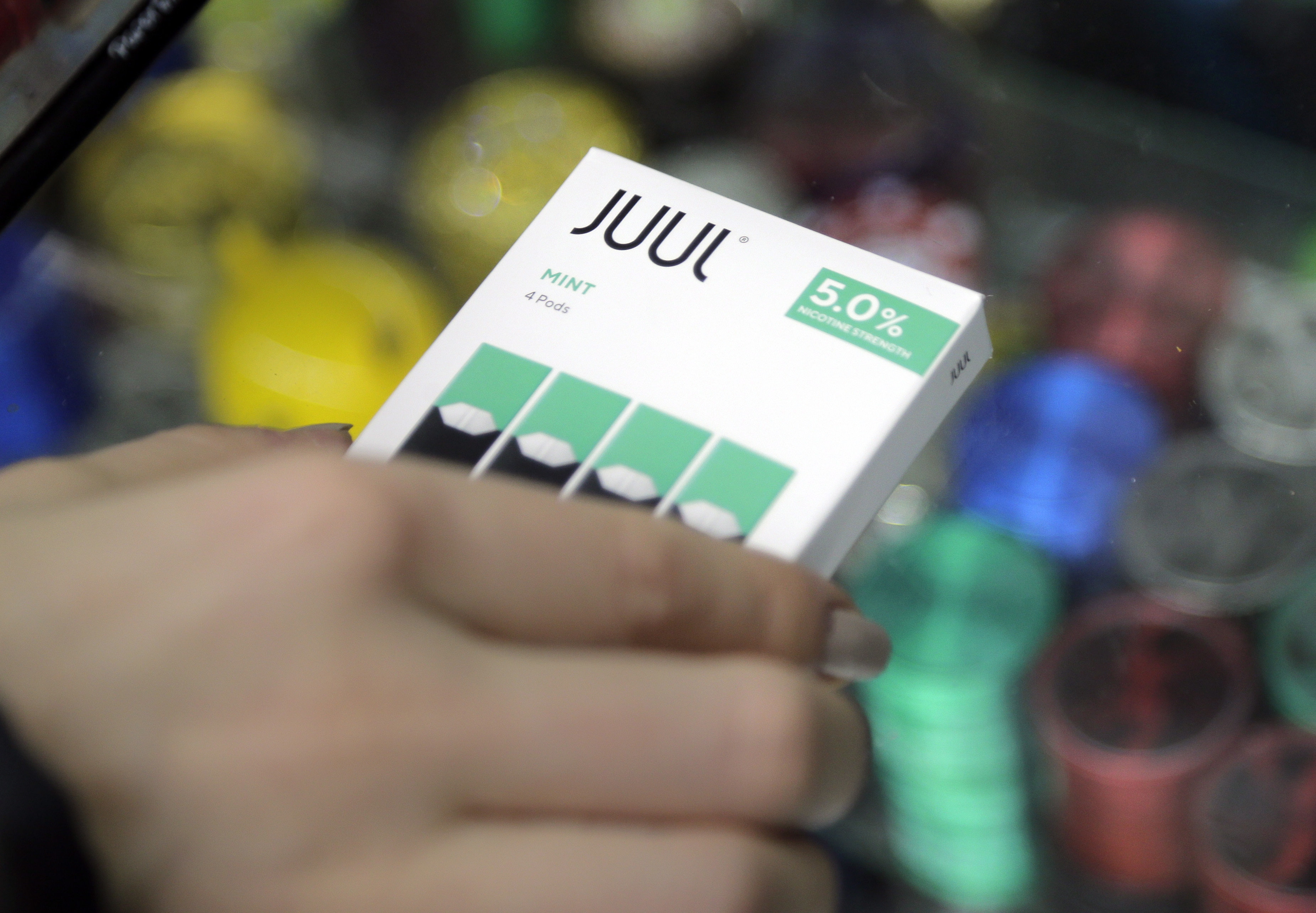 Juul stops selling its mint flavoured e cigarettes in U.S