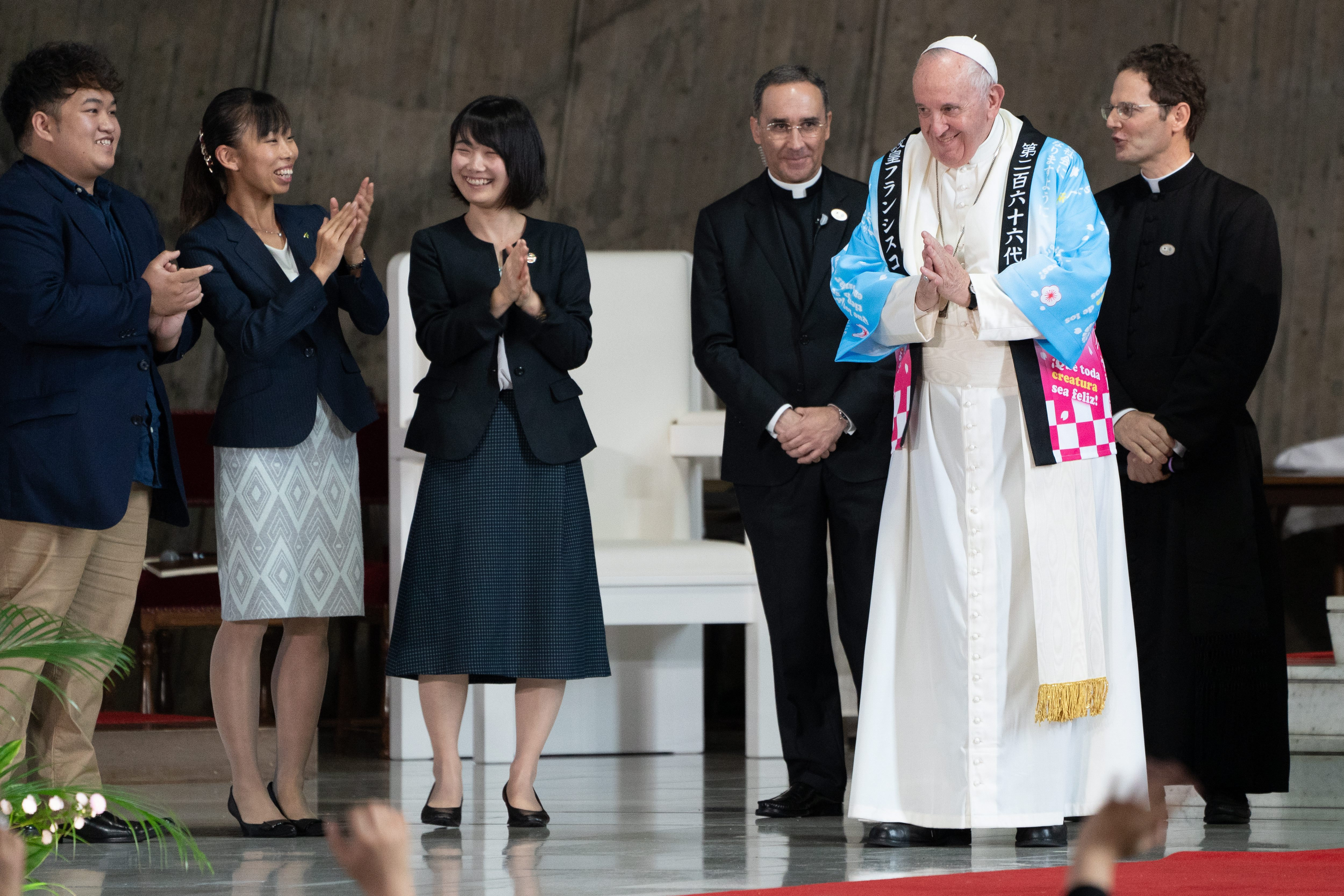 Pope dons traditional coat with anime image of his face to greet the  Japanese - Political Lore