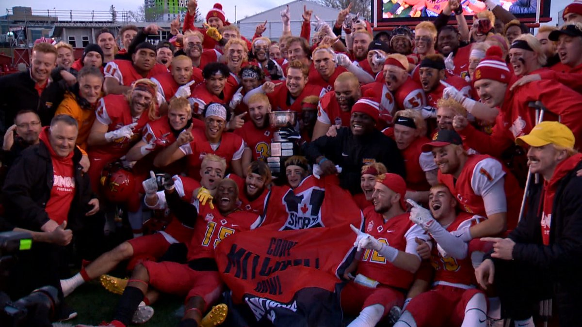 The Calgary Dinos sealed their place in the Vanier Cup with a 30-17 victory over McMaster.